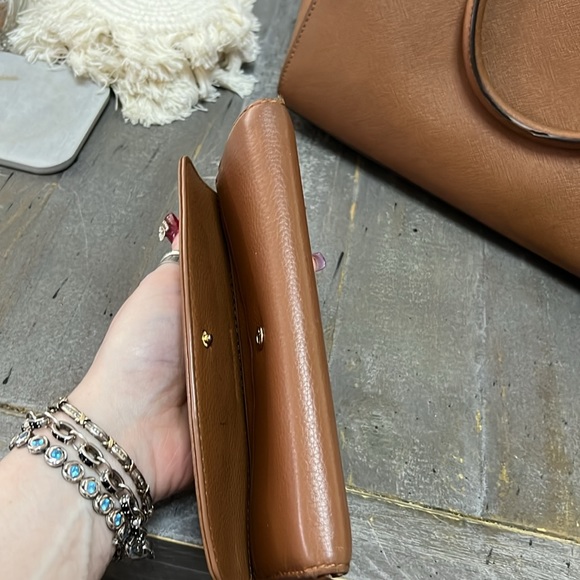 Michael Kors, jet set, slim, flap, pebble, leather wallet - Picture 15 of 15